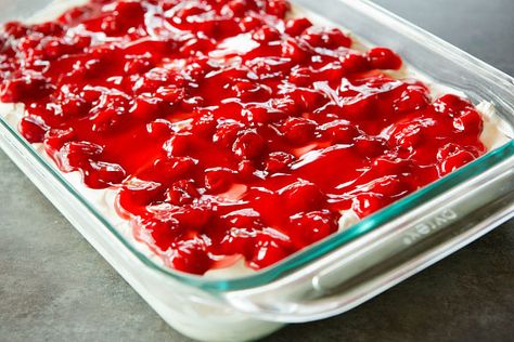 Fran's Walnut-Cherry Cheesecake - Almost no-bake (just bake the crust!) - a perfect summer dessert! | browneyedbaker.com Cherry Delight Dessert, Cherry Cheesecake Recipe, No Bake Cherry Cheesecake, Cherry Delight, Cherry Desserts, Cherry Cheesecake, Cherry Recipes, Cheesecake Desserts, Cherry Pie Filling