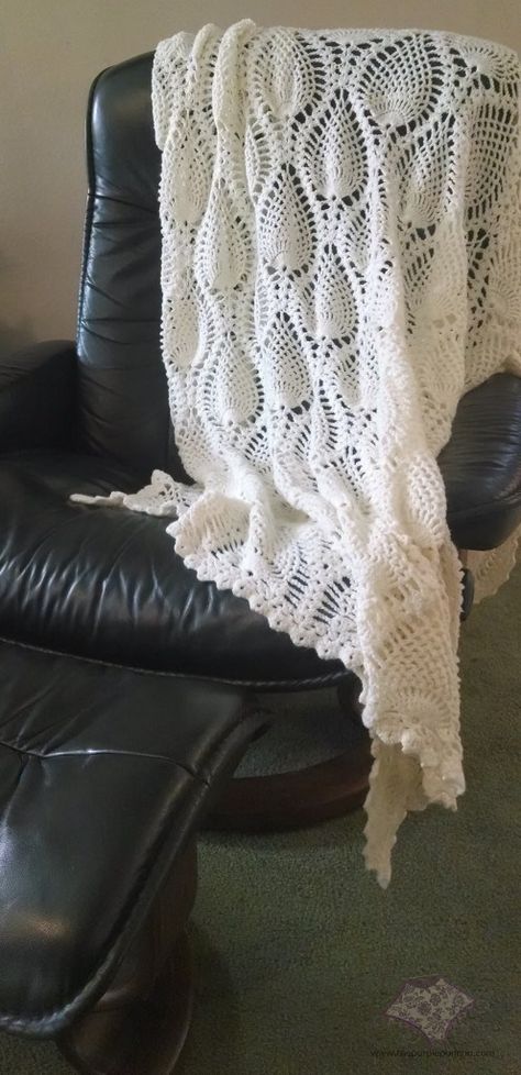 Recliner Wedding Crochet, Throw Back Thursday, Irish Crochet Dress, Crochet Afgans, Pineapple Crochet, Crochet Wedding, Yarn Inspiration, Wedding Present, Throw Back