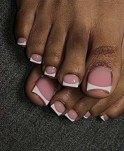 Winter Toes, Christmas Toes, French Tip Acrylics, Acrylic Toes, Pink Winter, Short Acrylic, Pink Acrylic, Short Acrylic Nails Designs, Pink Acrylic Nails