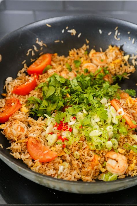 Thai Fried Rice Thai Fried Rice Recipe, Thai Fried Rice, Rice Side Dish Recipes, Panang Curry, Vegan Fish, Rice Side Dishes, Asian Inspired Dishes, Best Thai, Thai Street Food