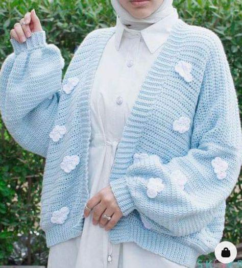 Crochet Aethestic, Crochet Sweater Design, Stylish Outfits Casual, Crochet Cardigan Free, Crochet Lace Blouse, Muslim Outfits Casual, Fashion Top Outfits, Crochet Clothing And Accessories, Quick Outfits