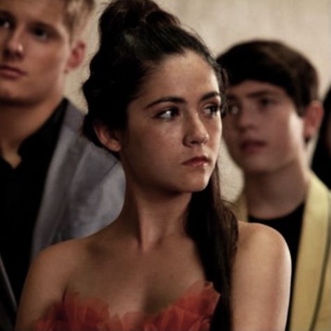 Clove Kentwell, Clove Hunger Games, Hunger Games Characters, Hunter Games, Hunger Games Fandom, Platonic Relationship, Hunger Games 3, Hunger Games Catching Fire, Game Face