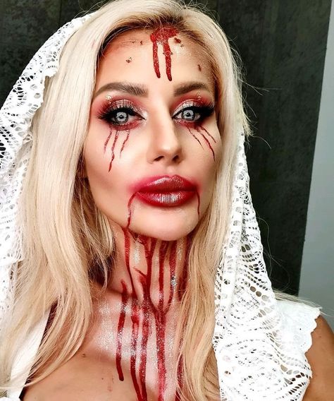 halloween makeup • Instagram Carrie Makeup, Bride Costume, Couples Halloween Outfits, Couples Halloween, Halloween Make Up, Treat People, Halloween Make, Couple Halloween, Halloween Outfits