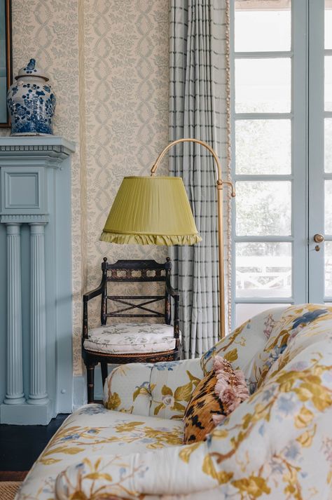 Talk Shop: Jessica Kain Barton // J Kathryn Interiors — Fenimore Lane Guest Bedroom Decor, Traditional Architecture, Living Room Flooring, Formal Living Rooms, Elle Decor, Present Day, Clean Kitchen, The Present, Interior Inspiration