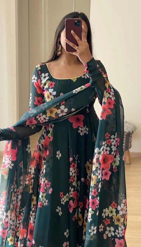 Printed Long Frocks, Floral Long Frocks, Frock Designs, Long Frock Designs, Simple Summer Dresses, Long Frock, Simple Summer, Long Frocks, Trendy Fashion Outfits