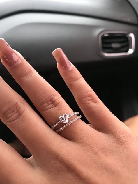 Pretty Pandora Rings, Dior Promise Ring, Expensive Promise Rings, Promise Rings For Her Pandora, Promise Rings Aesthetic, Promise Ring Aesthetic, Aesthetic Promise Rings, Promise Ring Ideas, Classy Wedding Rings