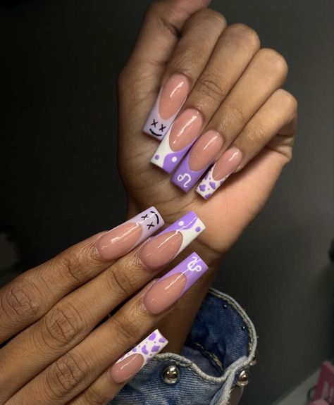 Nail ideas White Nails With Purple Design, Purple Nails Medium Length, White And Purple Nail Designs, Purple And White Nail Designs, Purple White Nails, Purple And White Nails, Emoji Nails, Baby Shower Nails, White Tip Nails