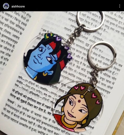 Radhakrishna cartoon version handpainted glass keychains #animemerch #smallbusiness Cat Glass Painting, Radhakrishna Cartoon, Cute Keychain Aesthetic, Chain Painting, Disk Art, God Drawings, Canvas Keychain, Shading Art, Painted Fridge