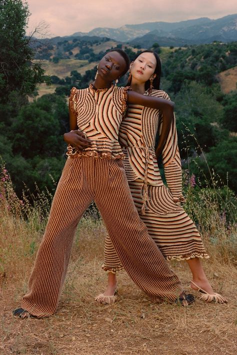 Ulla Johnson Resort 2024 Fashion Show | Vogue Ulla Johnson Resort 2024, Nyc Boutiques, Brown Knit Sweater, Resort 2024, Summer 25, Animals Print, Summer Photoshoot, Print Trends, 2024 Fashion