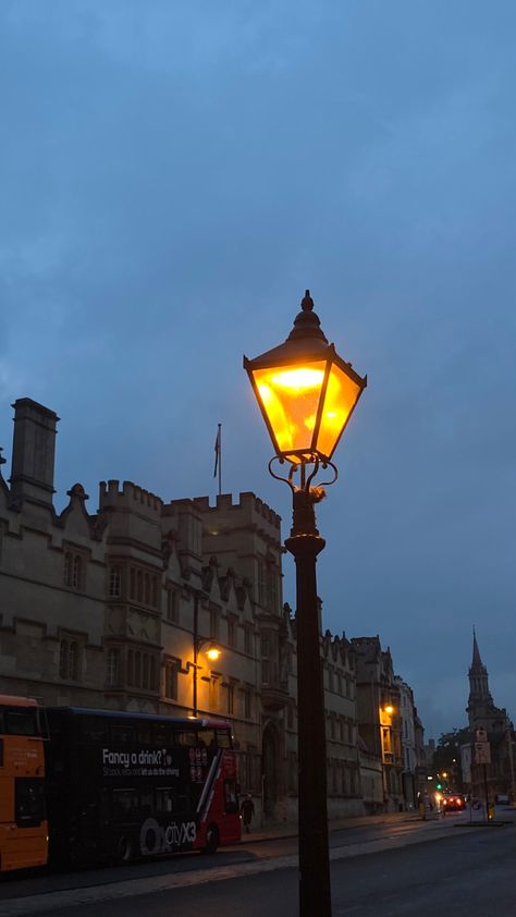 sunset oxford street lamp Old Street Lamp Aesthetic, London Street Lamp, Gas Street Lamp, Street Lamp Aesthetic, Oxford Street Lights, Old Street Lamp, Paint Reference, Random Vibes, Homecoming 2024