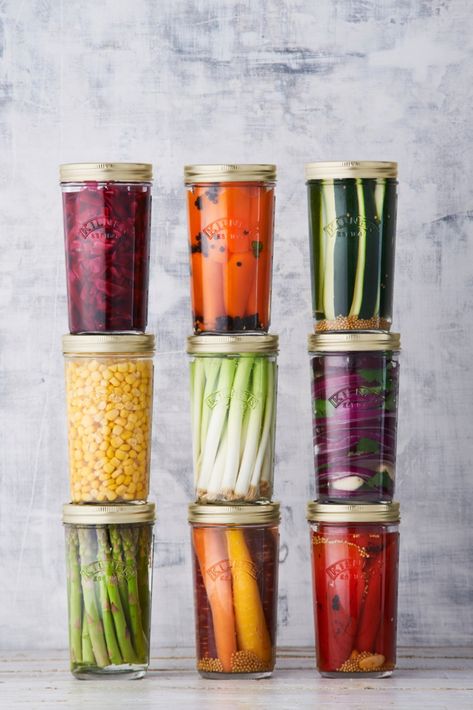 Kilner Jars, Pantry Organisation, Fermentation Recipes, Pickle Jars, Clear Glass Jars, Meals In A Jar, Fermenting, Canning Jars, Bottles And Jars