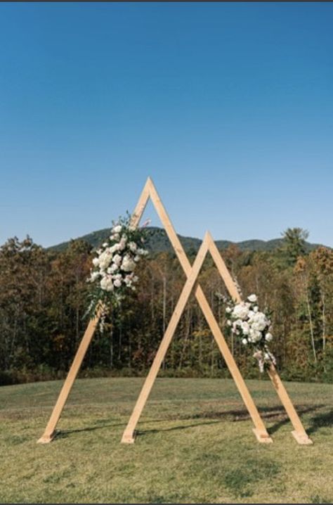 Wedding Arch Ideas Diy Triangle, Triangle Arch With Neon Sign, Double Triangle Wedding Arch, Wedding Arch With Flowers, Arch With Flowers, Wolf Wedding, Photobooth Ideas, Diy Wedding Arch, Double Triangle