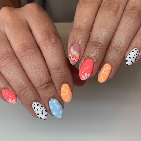 Fun Nails Simple, Fun Summer Short Nails, Fun Nail Ideas For Summer, Different Pattern Nails, Short August Nails, Simple But Fun Nails, Cute Summer Dip Nails, Summer Nails With Designs, Fun Gel Nails For Summer