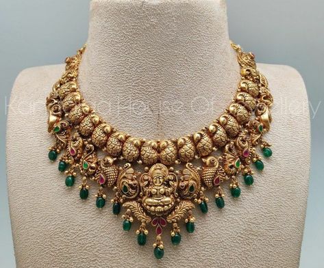 Antique Short Necklace Gold, Chocker Gold Neckless, Neck Choker Designs Gold, Short Necklace Gold Indian, Short Necklace Designs Gold, Gold Short Necklace Designs, 20grams Gold Necklace Designs, 20 Grams Gold Necklace Designs, 8 Grams Gold Necklace