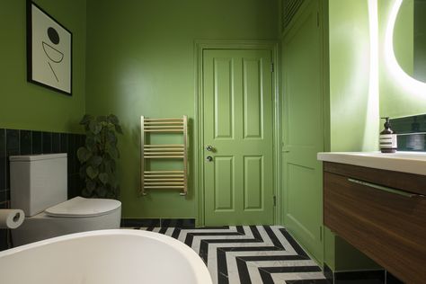 Yeabridge green farrow and ball Farrow And Ball Yeabridge Green, Yeabridge Green Farrow And Ball, Yeabridge Green, Mandarin Stone, London Interior Design, London Interior, Stunning Bathrooms, Farrow And Ball, Green Walls