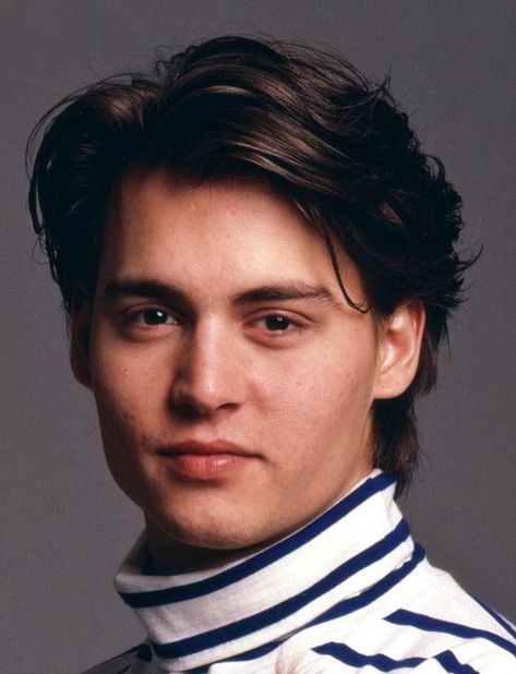 Depp Johnny, Johnny Depp And Winona, Gentleman Haircut, 90s Hairstyles Men, Johnny Depp Images, 90s Haircuts, Teen Magazines, جوني ديب, Jump Street