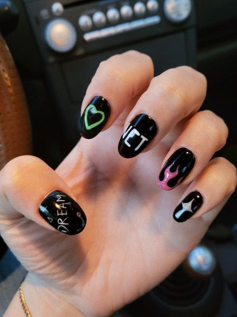 glitch mode nails (inspired by a pin i saw here) Nail Art Nct, Glitch Mode, Nails Inspired, Inspired Nails, Pin I, Dream Nails, Nails Inspiration, Nct Dream, I Saw