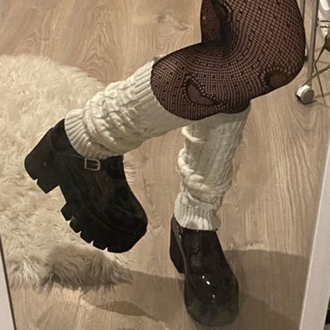 C Fashion, Boot Toppers, Leg Warmer, Fashion Culture, Fashion Toys, Kids Luggage, Luxury Store, Knitting Designs, Leg Warmers