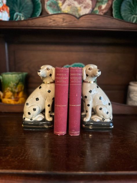 Japanese Takahashi Porcelain Dog Figures - Etsy Ceramic Pinch Pots, Pig Painting, Dog Bookends, Porcelain Dog, Staffordshire Dog, Krishna Radha Painting, Pinch Pots, Ceramic Figures, Foo Dog