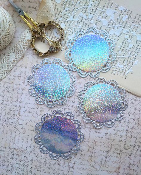 I loooove these holographic mandala die cuts so much! I wish I had lots of this paper, but sadly it disappeared faster than I wanted. 😅 You can find this set on https://thenifflery.etsy.com/listing/1674977252 . . . #diecuts #scrapbooking #etsy #holographic #thenifflery #journaling Crafting Hobbies, Holographic Paper, Creative Journaling, Journaling Scrapbooking, Hobbies And Crafts, Doilies, Sweden, Card Making, Scrapbooking