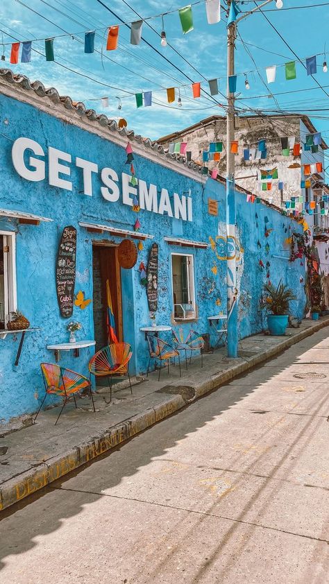 Cartagena Aesthetic, Cartagena Colombia Travel, Football Photography, Colombia Travel, American Architecture, Santa Marta, Real Estate Logo, Outdoor Restaurant, South America Travel