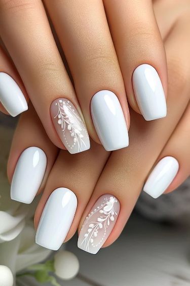 Bride Nails With Initials, Nails To Go With A White Dress, Wedding Nails Tropical, Pre Wedding Nails, Wedding Nails For Bride Nail Art, Bride Nail Designs, White Flowers Nails, Classic Wedding Nails, Brides Nails