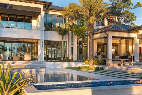 Contemporary Florida home Christopher Burton Homes | Custom Residence Coastal Modern House Exterior, Florida Waterfront Homes, Farm Compound, Luxurious Beach House, West Indies Home, Contemporary Mansion, Florida Mansion, John Anderson, Beautiful Bedrooms Master