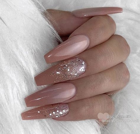 Ballerina Nail Art, Casket Nails, Ballerina Nail, Nail Therapy, Nail Art Tips, Gold Glitter Nails, Valentine Nails, Ombre Acrylic Nails, Colorful Nails