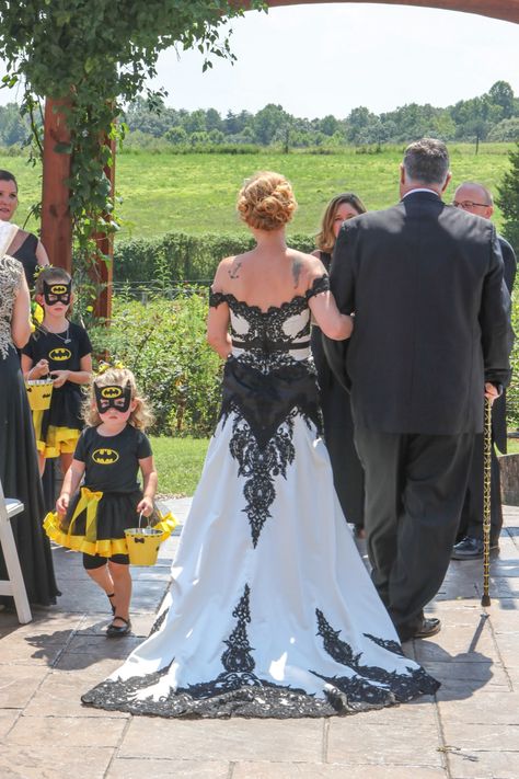 Batman Inspired Wedding Dress | Black and White Wedding Dress | Batman Themed Wedding | Cute Flower Girls #weddingdress #weddingideas #weddinginspiration #blackweddingdresses Wedding Dress Black And White, Elegant Sheath Wedding Dress, Black And White Wedding Dress, Batman Wedding, Inspired Wedding Dress, Wedding Dress Black, Batman Inspired, Princess Ball Gowns, Hampton Roads