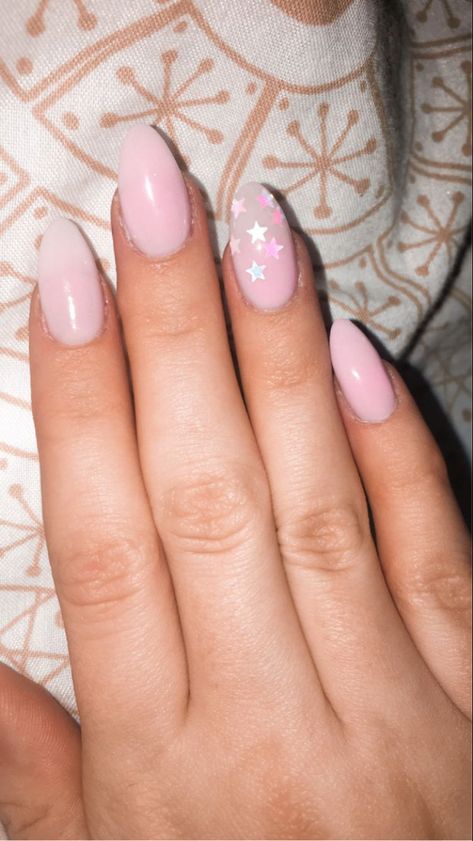 Light Pink Nails With Stars, Star Sparkle Nails, Pink Nails Stars, Pink Stars Nails, Pink Nails With Stars, Star Glitter Nails, Glitter Star Nails, Star Nails Y2k, Pink Star Nails