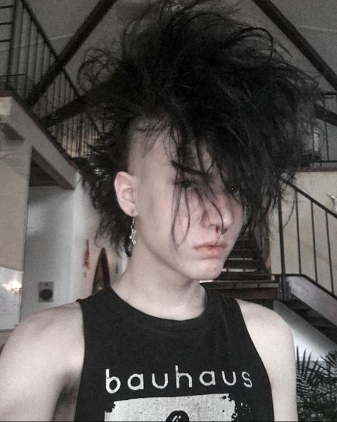 Goth Male, Trad Goth Makeup, Punk Boy, Goth Guys, Gothic Hairstyles, Goth Hair, Spiked Hair, Cool Kids Clothes, Punk Hair