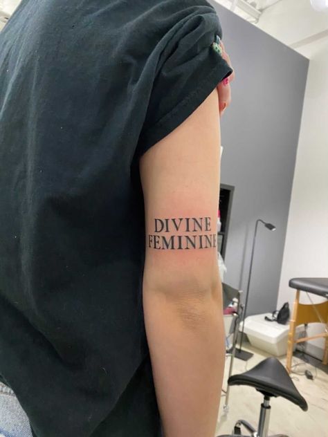 Devine Feminine Art Tattoo, Symbolism Tattoo, Divine Tattoo, Tattoo Ideas Sleeve, Divine Feminine Tattoo, Tattoo Symbolism, Feminine Tattoo Ideas, Tattoos Abstract, Tattoo Words