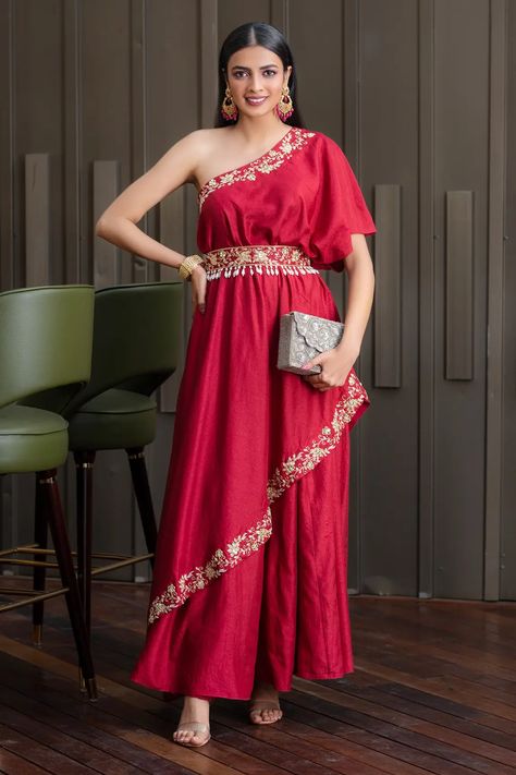 Luxury One-shoulder Sharara For Festive Occasions, Luxury One Shoulder Dress With Zari Work, Off Shoulder Traditional Dress, Western Cuts Dresses, Traditional Dress 1, Draping Fashion, Embroidered Belt, Indo Western Dress, One Shoulder Gown