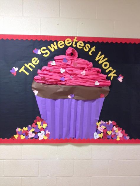 Cute Cupcake bulletin board. Favorite one this year                                                                                                                                                                                 More Cupcake Classroom Door, Cupcake Bulletin Board Ideas, Cupcake Classroom Theme, Candyland Bulletin Board Ideas, Candy Bulletin Boards, Cupcake Bulletin Boards, Candy Theme Classroom, Valentines Day Bulletin Board, Cooking In The Classroom