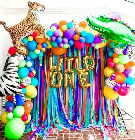 First Birthday Party Ideas for Baby Boys Party Animals Backdrop, Streamers For Birthday Party, Jungle Birthday Backdrop, Round Backdrops For Parties, Rainbow Safari Birthday Party, Rainbow Animal Party, Party Animal Birthday Backdrop, First Birthday Photo Backdrop, Animals Theme Birthday Party