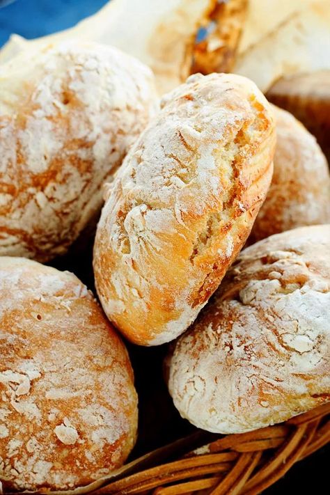 Express No-knead Bread Rolls Recipe — Eatwell101 No Knead Sandwich Rolls, Homemade Bread Without Yeast, Bread For Dinner, Artisan Rolls, Ciabatta Rolls, Baked Breads, Bread Rolls Recipe, Oatmeal Bread, Homemade Bread Recipes Easy