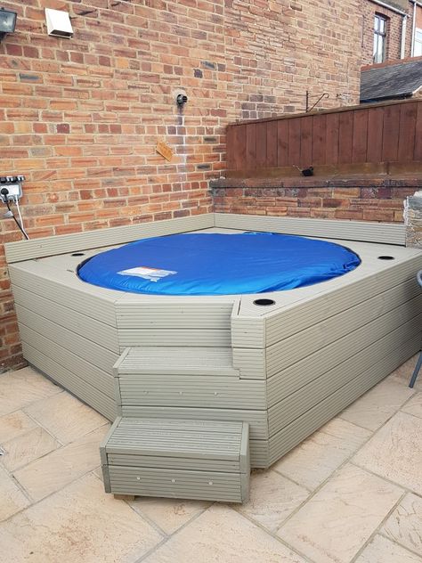 Lazy spa Monaco hot tub soround Inflatable Hot Tub Deck, Inflatable Hot Tub Surround Diy, Diy Jaccuzi Hot Tubs, Inflatable Hot Tub On Deck, Deck For Inflatable Hot Tub, Spa Inspired Bedroom, Spa Steps Hot Tubs, Whirlpool Deck, Lazy Spa