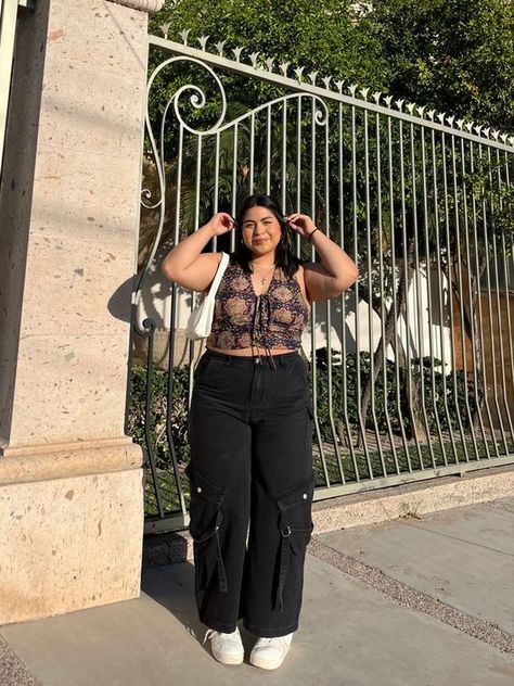 Plus Size Going Out Outfits Night Casual, Going Out Outfits Night Plus Size, Outfit Ideas Curvy Body Types, Club Outfits For Women Plus Size, Plus Size Baddie Outfits Going Out, Plus Size Thrifted Outfits, Drawings Of Disney Characters, Drawings Of Disney, Ootd Midsize