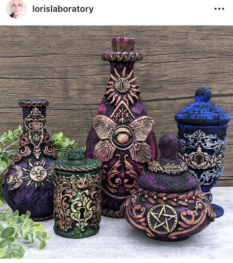 Polymer Clay Potion Bottles, Witch Bottles Diy, Lantern Art, Witch Bottles, Mushroom Crafts, Magic Crafts, Magic Bottles, Decorated Bottle, Glass Bottle Diy