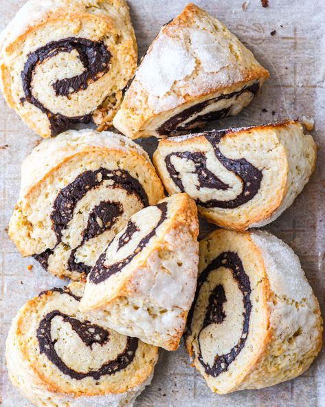 Scones Buttermilk, Cinnamon Scones, Chocolate Scones, Buttery Biscuits, Nyt Cooking, Sweet Roll, Scone Recipe, Basic Recipes, Cannoli