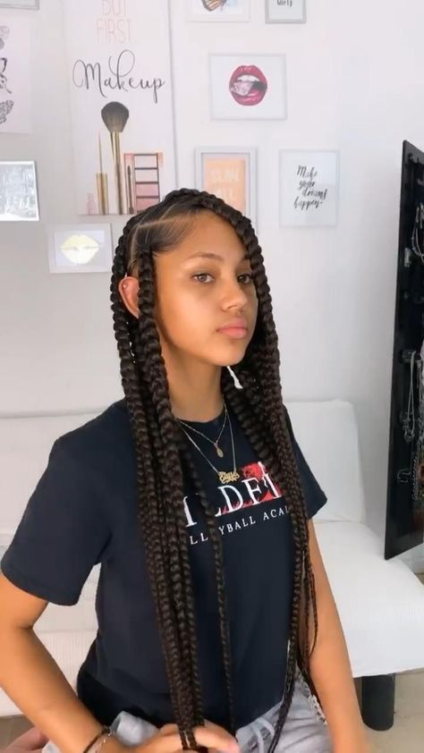 Side Part Jumbo Box Braids, Jumbo Box Braids Side Part, Jumbo Braids Side Part, Jumbo Knotless Box Braids Side Part, Large Knotless Box Braids Side Part, 8 Jumbo Box Braids, Extra Large Box Braids, Braids Diy, Cornrows With Box Braids