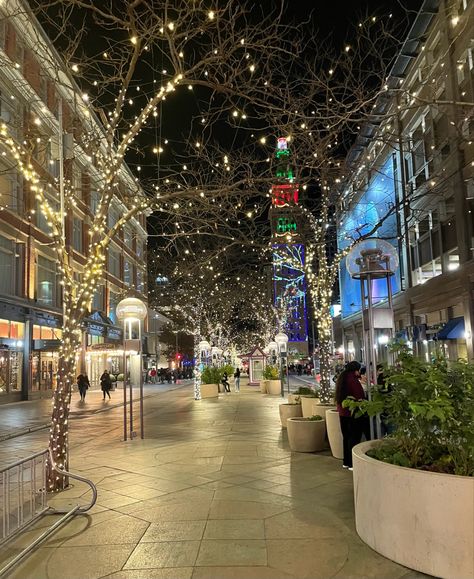 Denver Colorado Aesthetic, Denver Aesthetic, Aesthetic Places Background, Colorado Vibes, Denver Christmas, Boston Life, Bachelorette Aesthetic, Winter In La, Street Scape