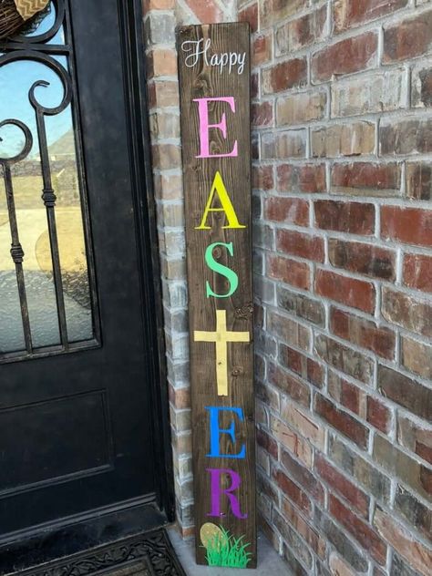 19 Best Outdoor Easter Decoration Ideas to Brighten Up Your Yard in 2022 Diy – Velikonoce, Oster Dekor, Shabby Chic Farmhouse Decor, Easter Porch Decor, Diy Osterschmuck, Easter Spring Decor, Farmhouse Porch Decor, Chic Farmhouse Decor, Interior Minimalista