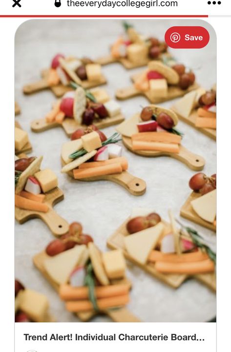 Individual Charcuterie Boards, Individual Charcuterie, Mini Cheese Boards, Mini Pot Pies, Mini Charcuterie, Charcuterie Inspiration, Party Food Platters, Charcuterie And Cheese Board, Charcuterie Recipes