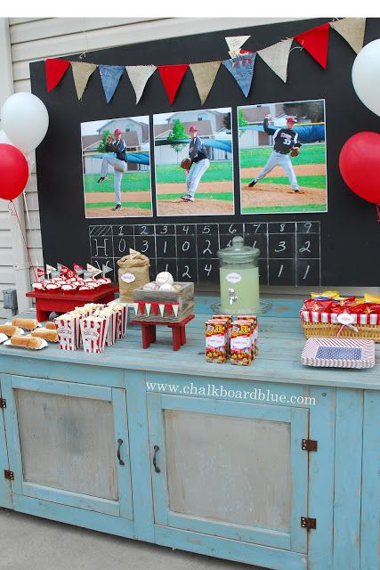 Themed Graduation Party Ideas, Baseball Backdrop, Dodgers Party, Themed Graduation Party, Baseball Banquet, Baseball Pics, Softball Party, Kid Pics, Baseball Theme Party