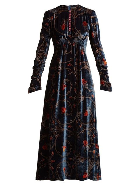 Printed Velvet Dress Designs, Eccentric Fashion, Summer Tops Women Casual, Kurta Pattern, Floral Velvet Dress, Venus Fashion, Clothes Wishlist, Velvet Dress Designs, Pyjama Satin