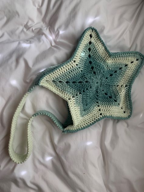 Star Crochet Pattern Bag, Star Bag Tutorial, Easy Bag Crochet Pattern Free, Star Bags Crochet, Star Bag Crochet Pattern Free, Crochet Star Bag Tutorial, Crochet Star Bag Pattern Free, Free Crochet Bag Patterns Easy, Crochet Bag Star