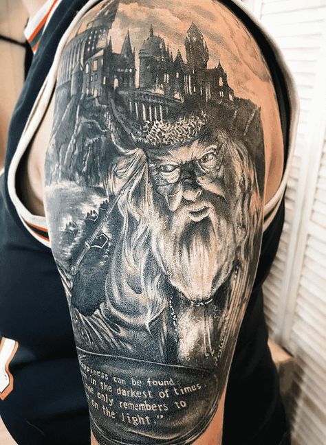 Dumbledore Tattoo Ideas, Dumbledore Tattoo, Hogwarts Tattoo, Potter Tattoo, Harry Potter Tattoos, Harry Potter Tattoo, Tattoo Arm, Tattoo Design Ideas, Albus Dumbledore