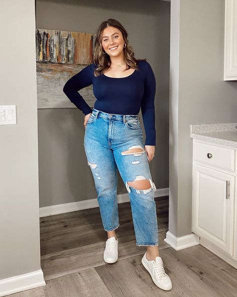 Bodysuit Midsize Outfit, Plus Size Body Suit With Jeans, Midsize Bodysuit Outfit, Plus Size Bodysuit Outfit, Bodysuit Outfit Plus Size, Midsize Body Outfits, Plus Size Body Suit, Mid Size Outfits, Chubby Style