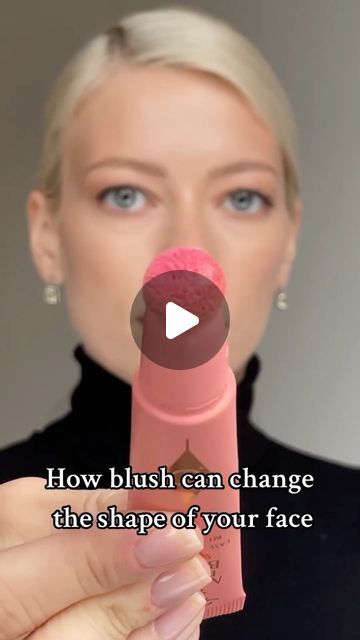 How Blush Can Change Your Face, Makeup Slim Face, How To Apply Blush Correctly Round Face, Blush Face Shape, Applying Blush Round Face, Cool Pink Blush, How To Apply Blush Oval Face, How To Wear Blush, How To Know Your Face Shape